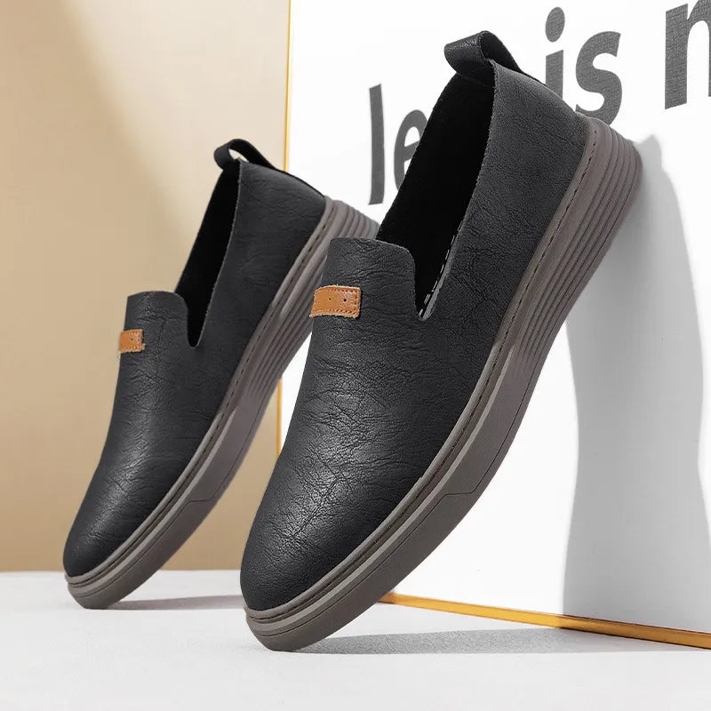 Herren Slip-On Schuhe ⎜ Bequeme Outdoor-Schuhe aus Leder für den Sommer und Freizeit