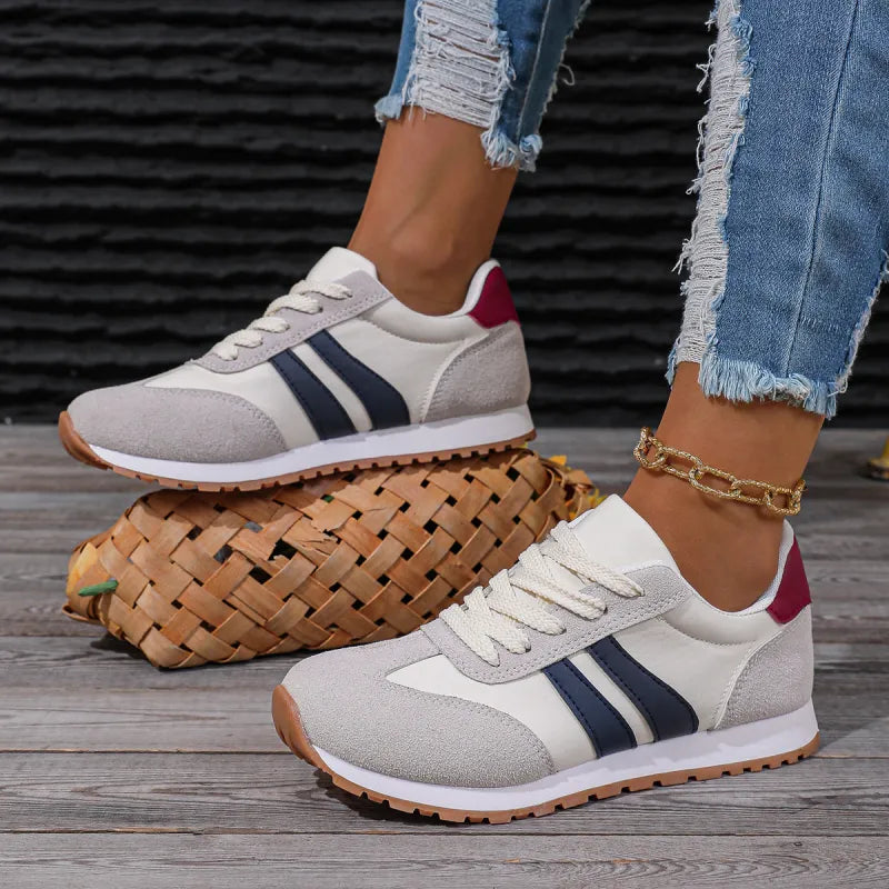 Damen Sneakers ⎜ Modische Schuhe mit Kontraststreifen und bequemer Sohle für Alltag und Freizeit