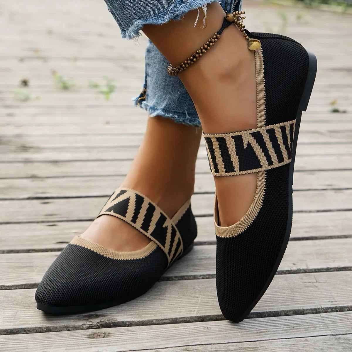 Flache Ballerinas für Damen ⎜ Bequeme Schuhe mit Streifenmuster und spitzem Zehenbereich für Sommer und Stil