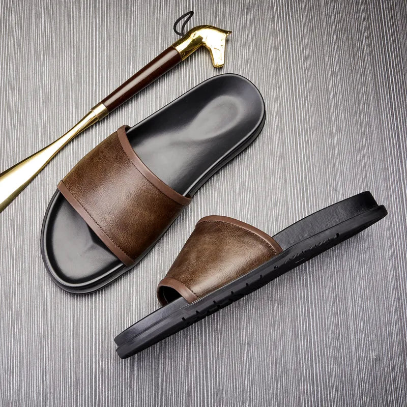 Herren Slipper aus echtem Leder ⎜Bequeme Sommer-Sandalen mit rutschfester Sohle für Outdoor-Aktivitäten