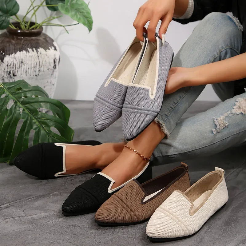 Flache Ballerinas für Damen ⎜ Bequeme Slip-On Schuhe mit spitzer Zehenpartie und perforiertem Design
