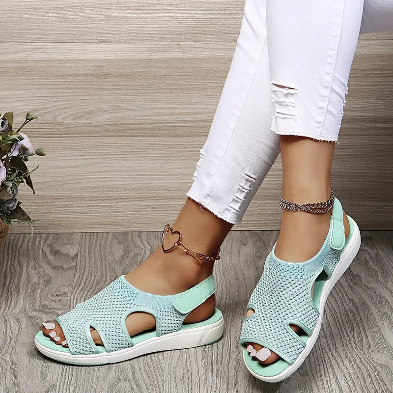 Damen Flachsandalen ⎜ Bequeme Schuhe mit atmungsaktivem Netzgewebe und modischen Details