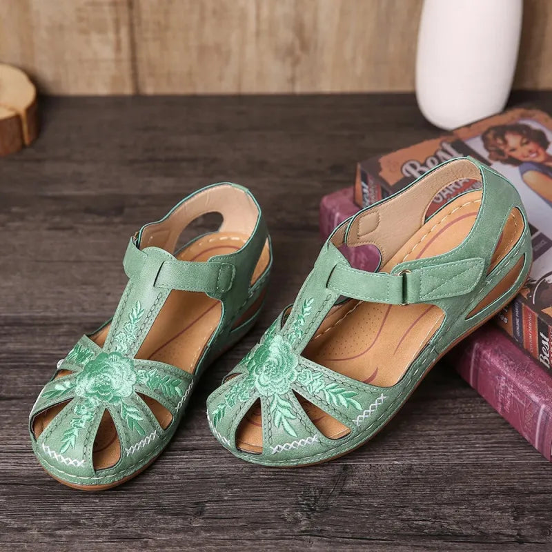 Damen Casual-Sandalen ⎜ Rutschfest mit Weicher Leichtsohle und Retro-Design für Alltag & Freizeit