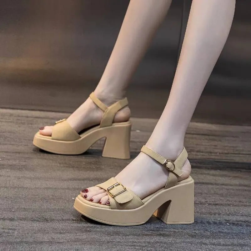 Damen Plateau Sandalen mit Blockabsatz ⎜ Stylische Schuhe mit verstellbarem Riemen und hohem Tragekomfort