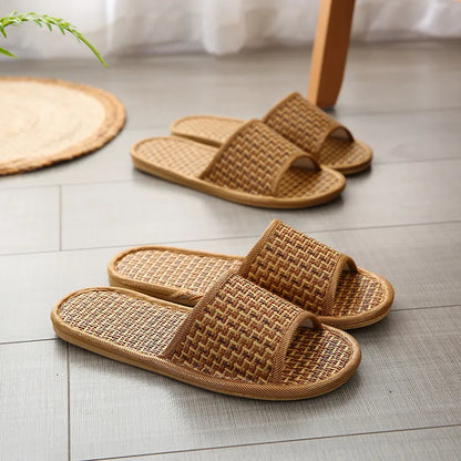 Hausschuhe aus Rattan ⎜ Bequeme Strohsandalen mit Atmungsaktivem Design für den Alltag