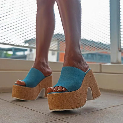 Damen Plateau-Pantoletten mit Blockabsatz ⎜ Modische Sommerschuhe mit Korksohle und offenem Zehenbereich