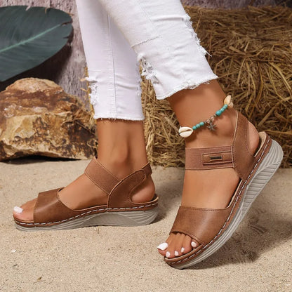 Keilsandaletten für Damen ⎜ Bequeme Sommerschuhe mit Klettverschluss und rutschfester Sohle