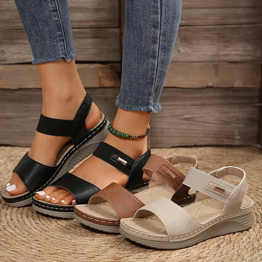 Keilsandaletten für Damen ⎜ Bequeme Sommerschuhe mit Klettverschluss und rutschfester Sohle