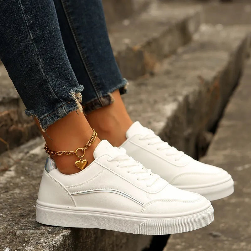 Damen Sneakers ⎜ Bequeme Schnürschuhe mit glänzenden Akzenten und dickem Sohlenprofil für den Alltag