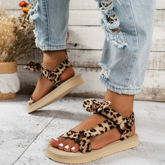 Damen Klettsandalen ⎜ Bequeme Sommerschuhe mit Schleife und verstellbarem Riemen für Strand und Alltag