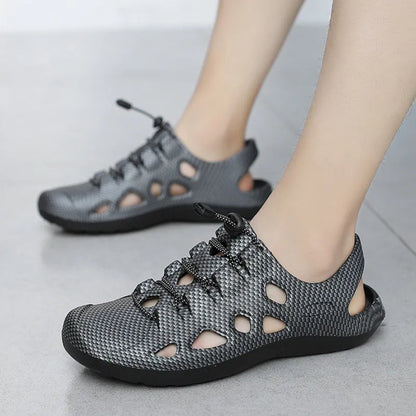 Casual Sandalen für Herren ⎜ Weiche Rutschfeste Outdoor-Strandschuhe mit Lochdesign