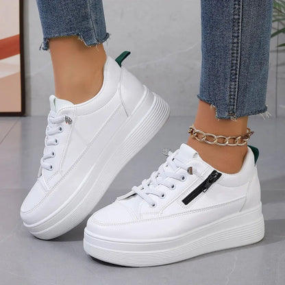 Sneaker für Damen ⎜ Bequeme Schuhe mit Farbakzent und Reißverschluss für Alltag und Komfort