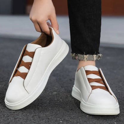 Herren Sneaker ⎜ Atmungsaktive Leder-Schuhe mit Elastischen Schnürsenkeln für Bequemen Tragekomfort
