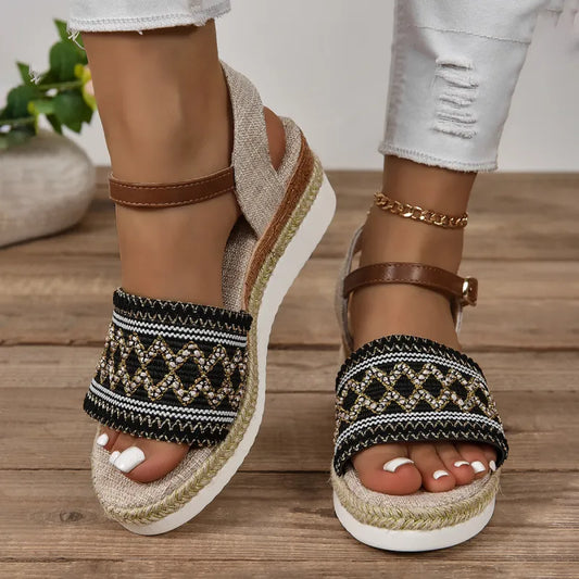 Damen Keilsandaletten mit Knöchelriemen ⎜ Bequeme Sommerschuhe mit Flacher Sohle für Alltag und Große Größen
