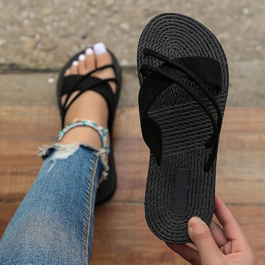 Bequeme Sandalen für Damen ⎜ Flache Schuhe mit verstellbaren Riemen für optimalen Komfort