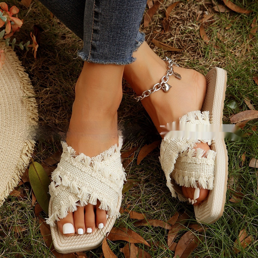 Strandsandalen für Damen ⎜ Bequeme Sommerschuhe mit Fransen und rutschfester EVA-Sohle