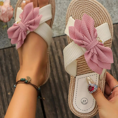 Damen Sommer Pantoletten ⎜ Bequeme Flache Slipper mit Schleife und Rutschfester Bastsohle