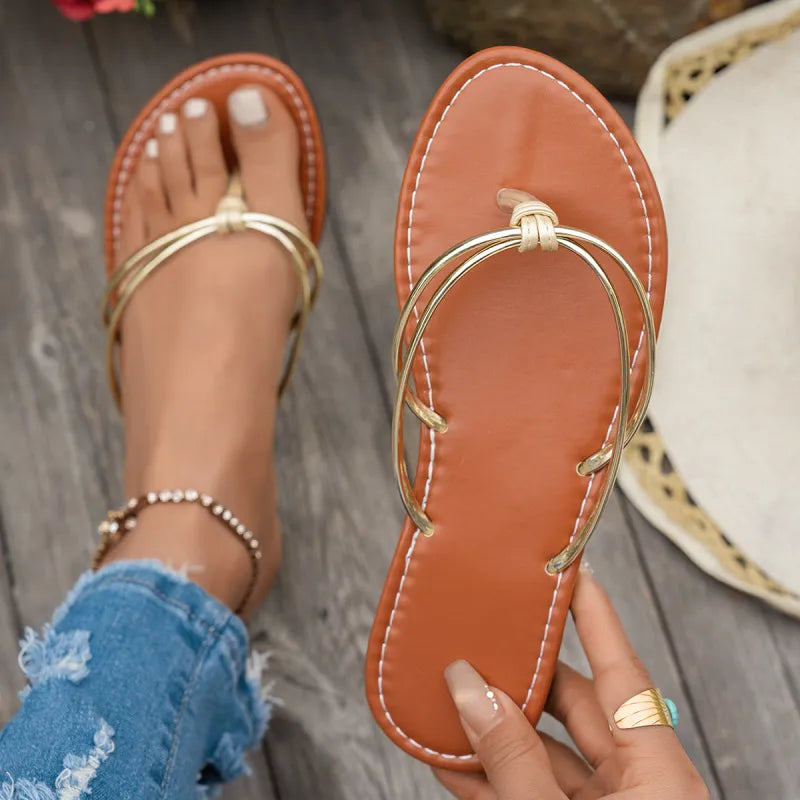 Flache Flip-Flops für Damen ⎜ Bequeme Sandalen mit dünnen Riemen für lässigen Komfort am Strand