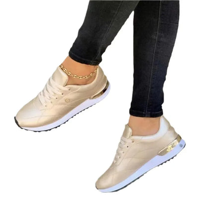 Damen Sneakers ⎜ Bequeme Schnürschuhe mit dicker Sohle und modischen Akzenten für den Alltag