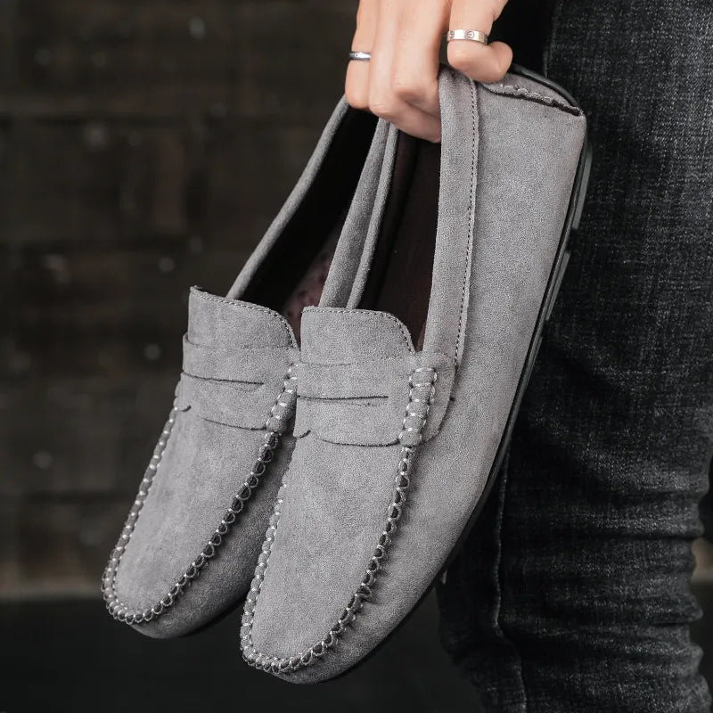Handgenähte Herren Mokassins ⎜ Bequeme Schuhe aus Samt-Leder für Alltag und Freizeit