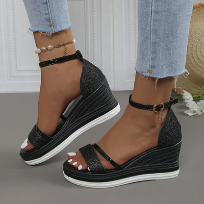 Damen Keilabsatz Sandalen ⎜ Elegante Sommerschuhe mit Glitzerriemen und Verstellbarem Knöchelriemen