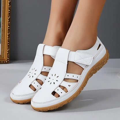 Damen Sommerschuhe mit Lochmuster ⎜ Bequeme Flats mit Klettverschluss und rutschfester Sohle für den Alltag