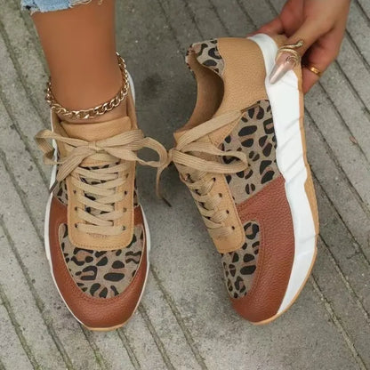 Damen Sneakers ⎜ Bequeme Schnürschuhe mit Camouflage-Muster und dickem Sohlenprofil für den Alltag