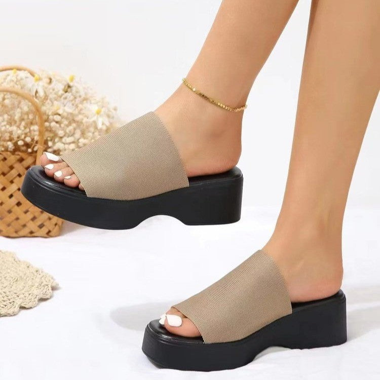 Modische Plateau-Slipper für Damen ⎜ Bequeme Wedges mit Leopardenmuster für vielseitige Outfits