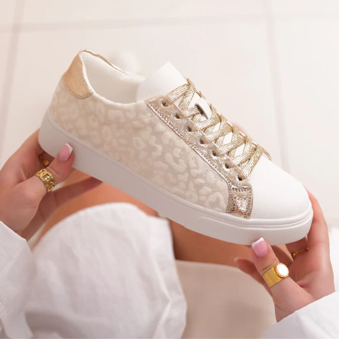 Sneaker für Damen ⎜ Bequeme Schuhe mit Leoprint und Metallic-Akzenten für Alltag und Stil