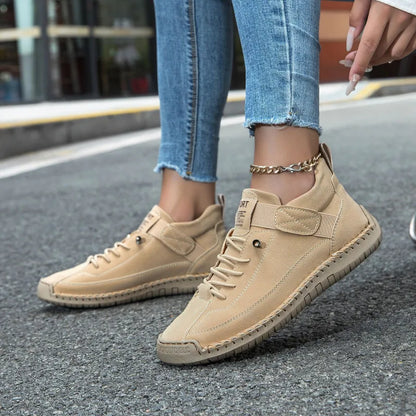 Sportliche Sneaker für Damen ⎜ Bequeme High-Top Schuhe mit Velcro-Verschluss und genähtem Design