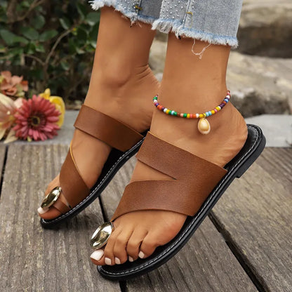 Flache Sandalen für Damen ⎜ Komfortable, runde Zehenabdeckung mit glänzendem Design
