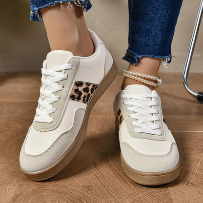 Damen Sneakers ⎜ Bequeme Schuhe mit Leopardenmuster und rutschfester Sohle für den Alltag