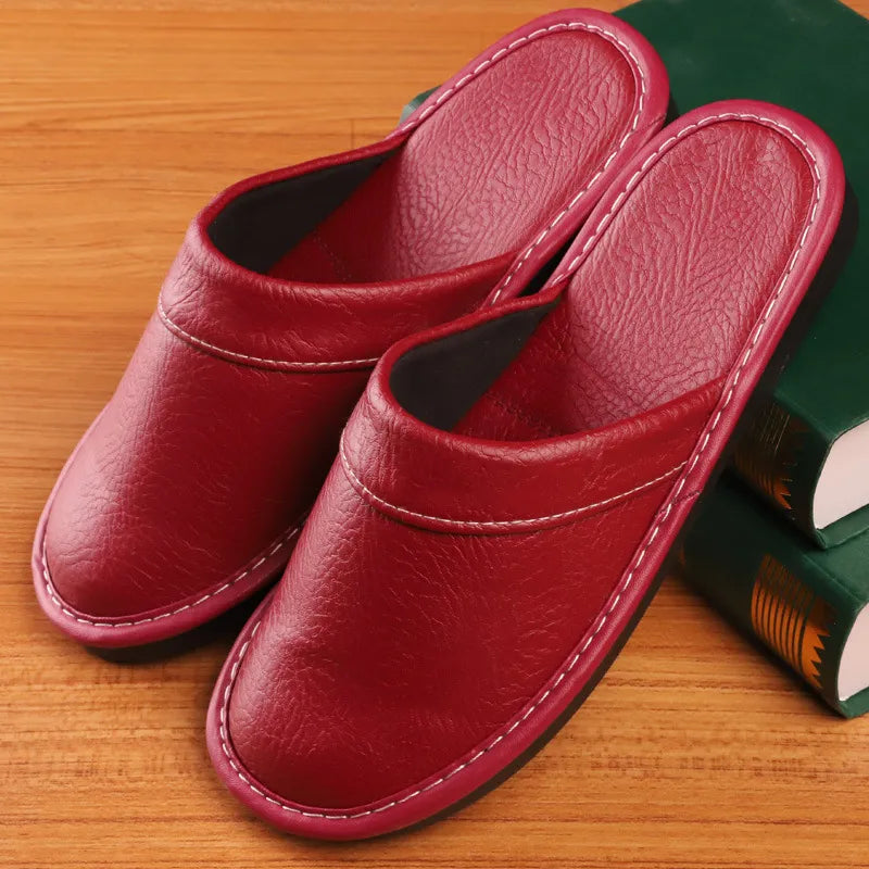 Hausschuhe aus Leder für Herren ⎜ Bequeme Slipper für alle Jahreszeiten mit Rutschfester Sohle