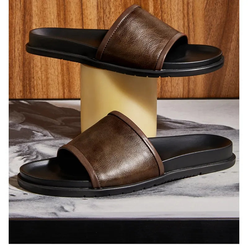 Herren Slipper aus echtem Leder ⎜Bequeme Sommer-Sandalen mit rutschfester Sohle für Outdoor-Aktivitäten