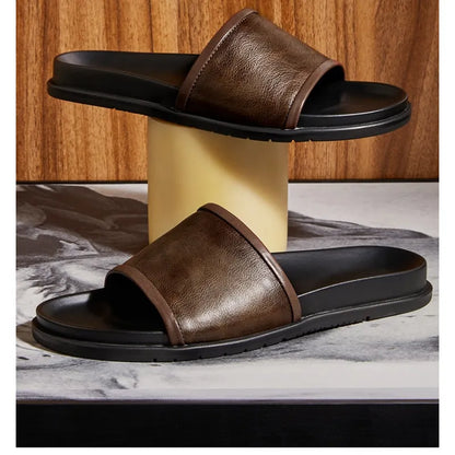 Herren Slipper aus echtem Leder ⎜Bequeme Sommer-Sandalen mit rutschfester Sohle für Outdoor-Aktivitäten