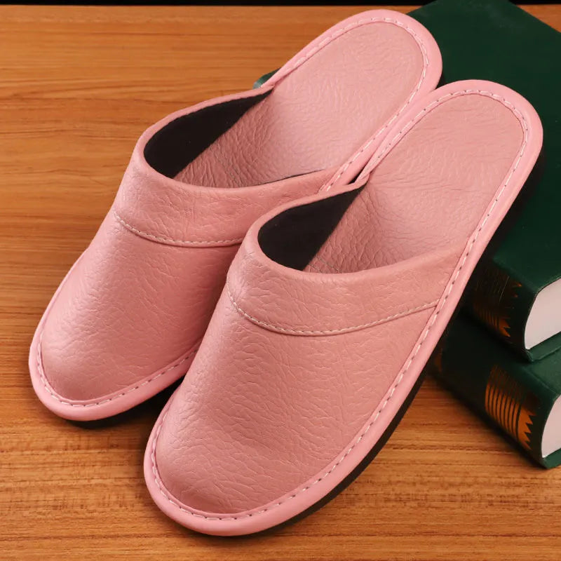 Hausschuhe aus Leder für Herren ⎜ Bequeme Slipper für alle Jahreszeiten mit Rutschfester Sohle