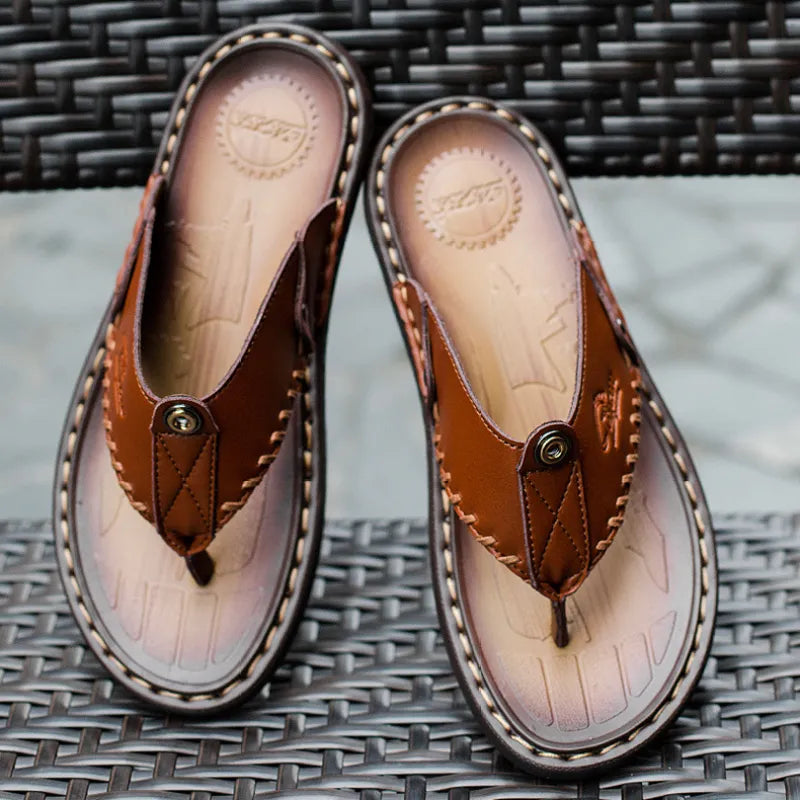 Herren Zehentrenner für den Sommer ⎜ Bequeme Sandalen aus Leder mit rutschfester Sohle und stylishen Details