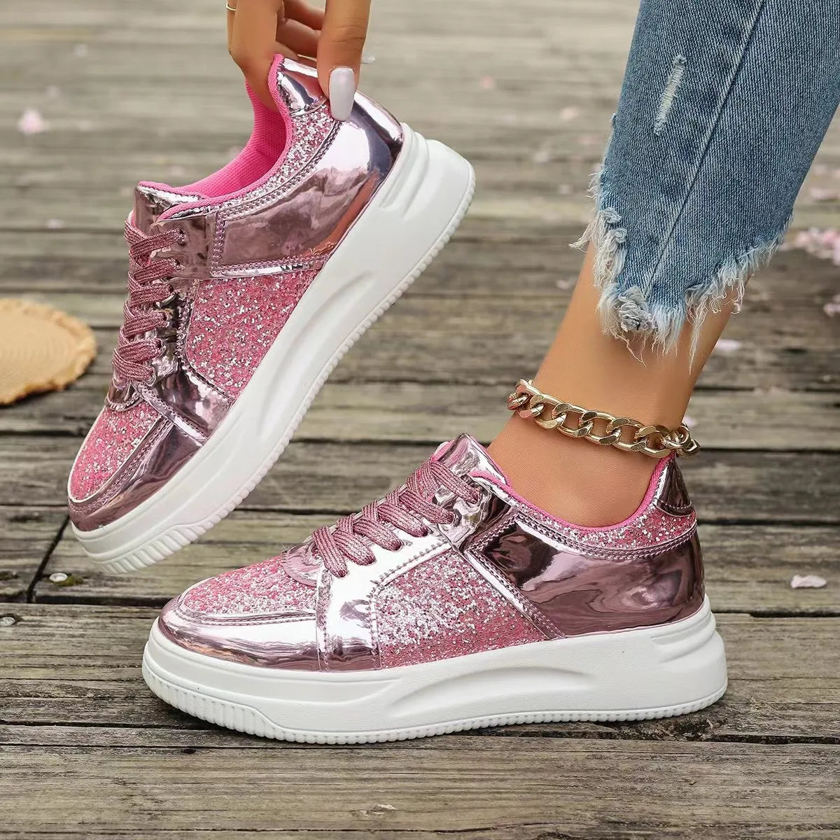Damen Sneakers ⎜ Glänzende Schnürschuhe mit Glitzereffekt und dickem Sohlenprofil für den Alltag