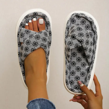 Bequeme Damen Slipper ⎜ Atmungsaktive Schuhe mit Blumenmuster und Dickem, Rutschfestem Boden
