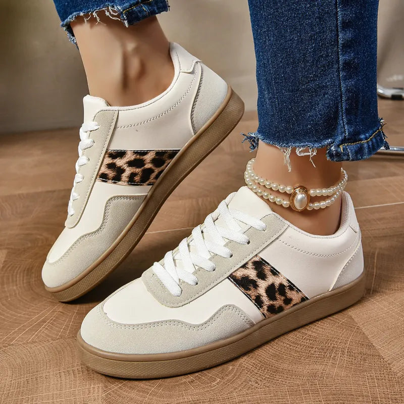 Damen Sneakers ⎜ Bequeme Schuhe mit Leopardenmuster und rutschfester Sohle für den Alltag