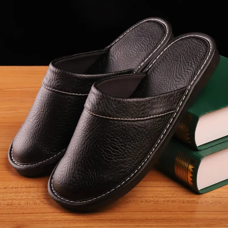 Hausschuhe aus Leder für Herren ⎜ Bequeme Slipper für alle Jahreszeiten mit Rutschfester Sohle