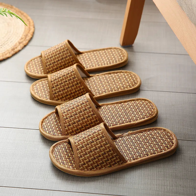 Hausschuhe aus Rattan ⎜ Bequeme Strohsandalen mit Atmungsaktivem Design für den Alltag
