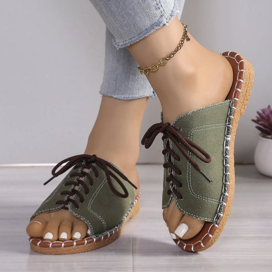 Sommer Slipper für Damen ⎜ Bequeme offene Schuhe mit Denim-Optik und Schnürung für Freizeit und Alltag