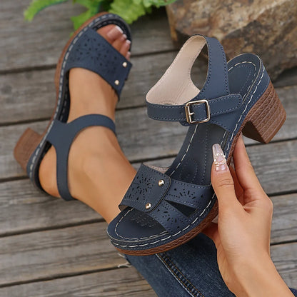 NaturVista ⎜ Damen Sandalen Retro rund offen geschnitzt bequem Sommer Absatz